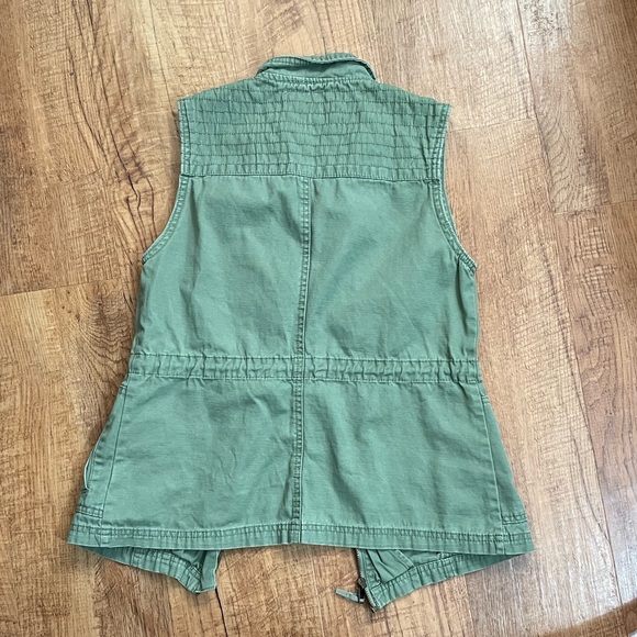 Merona Green utility vest - Picture 13 of 14